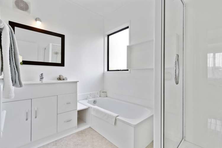 1/115 Titirangi Road New Lynn_12