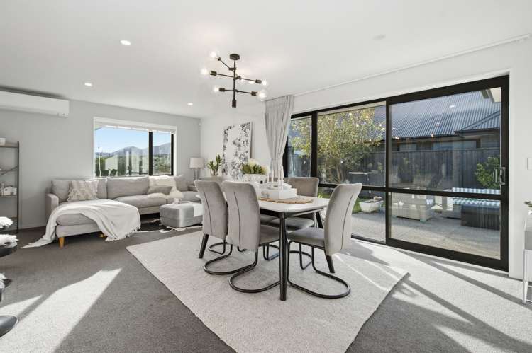 5 Lancelot Close_4