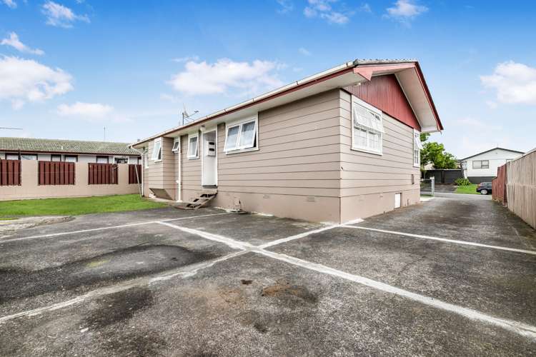 14 John Walker Drive Manurewa_13