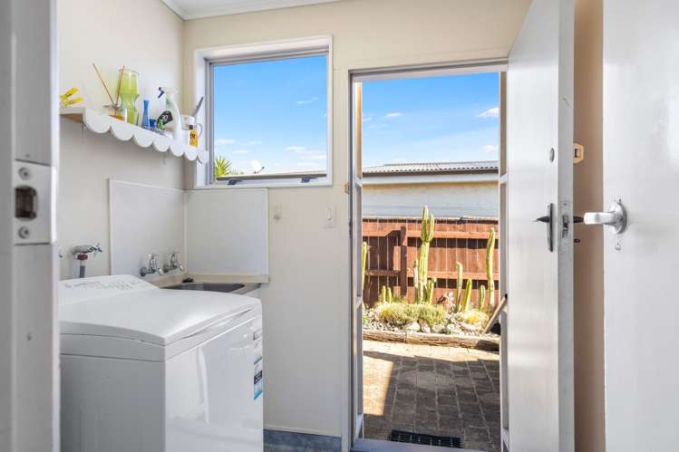 2/23a Edward Street Richmond_11