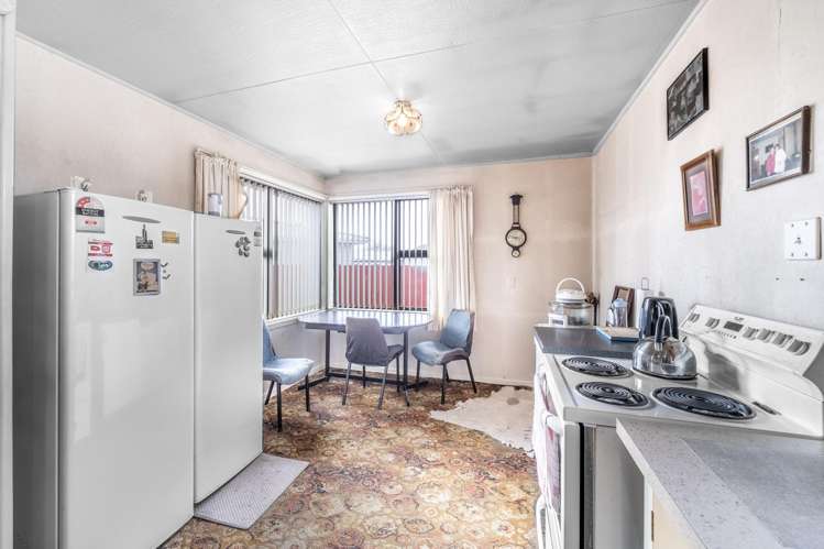 12 Anderson Place Gore Surrounds_8