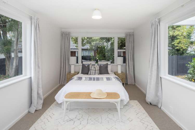 36 Eveleyn Couzins Avenue Richmond_11