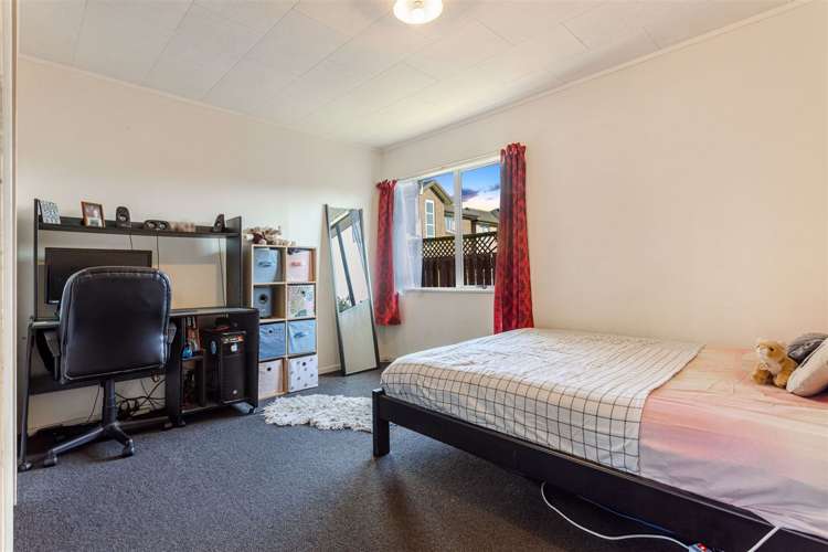2/9 Ireland Place Ranui_7