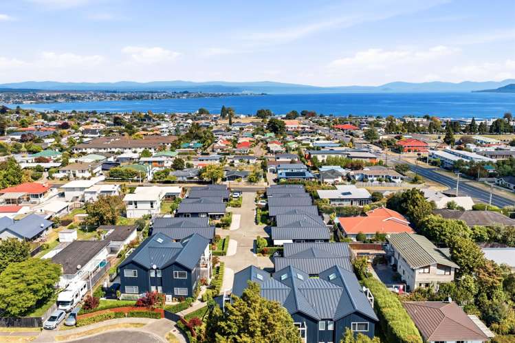 5/6 Wheretia Taupo Central_25