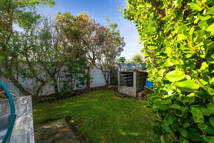 16 Egmont Street Patea_15
