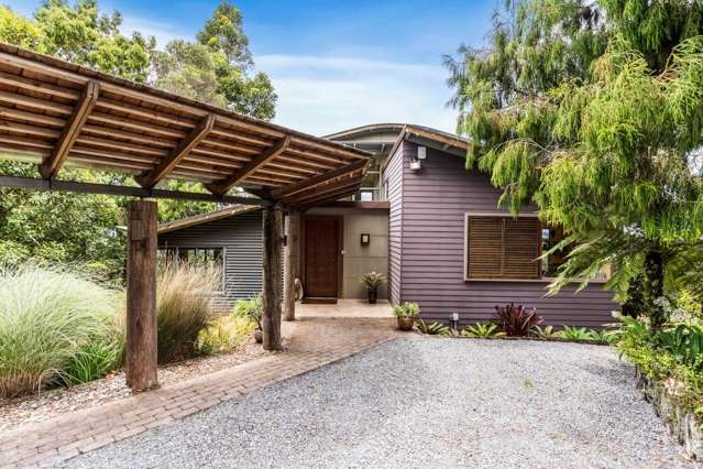 318 Forest Hill Road Waiatarua_3