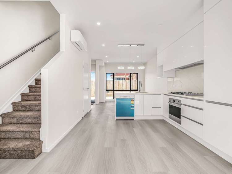 3/7 Kingfisher Place Favona_4