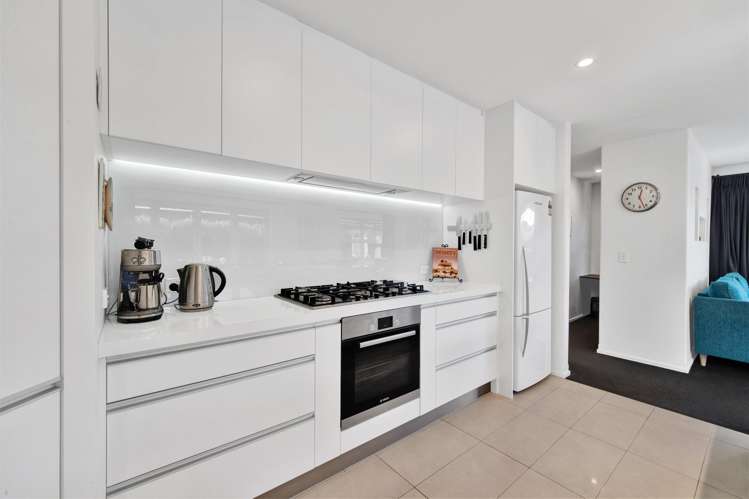 16 Whitau Place_3