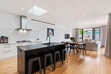 442A West Coast Road_1