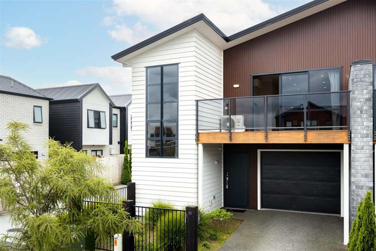 2/10 Charlemont Street Whitiora_12