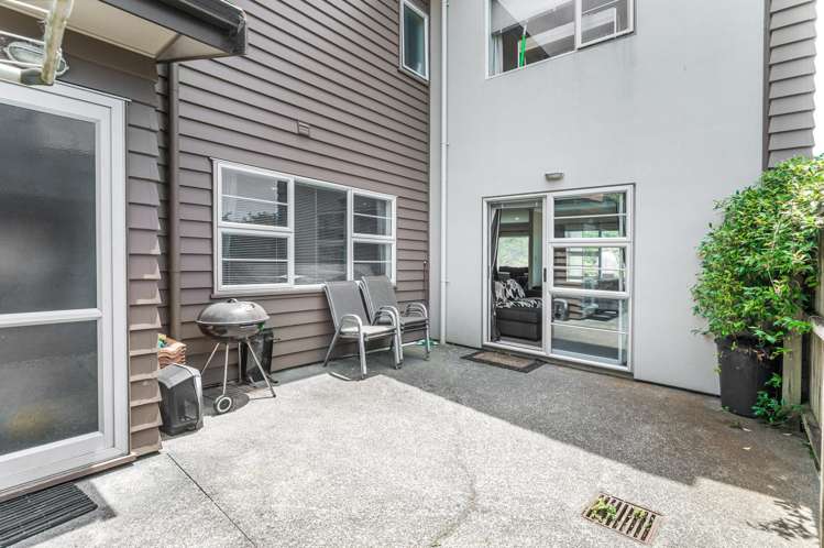 9 Savona Drive Flat Bush_17