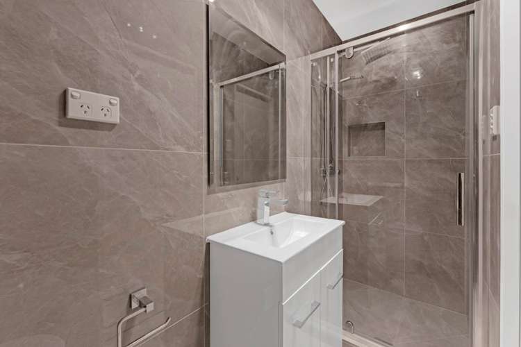 519a Massey Road Mangere_15