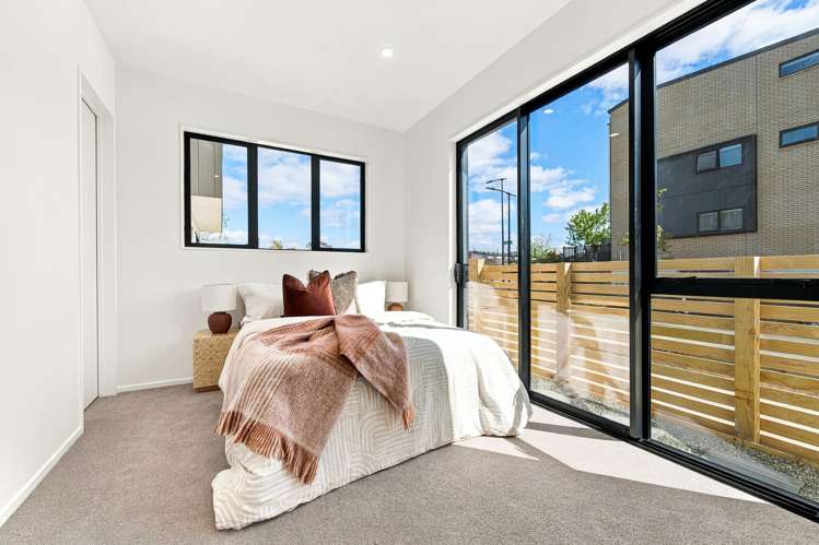 2 Falcon Crescent Hobsonville_13
