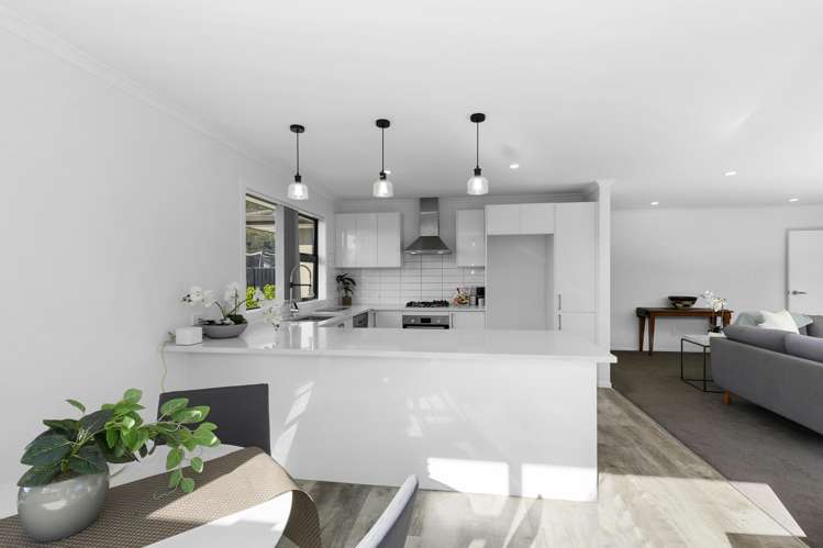 5 Kerrigan Crescent Wallaceville_3