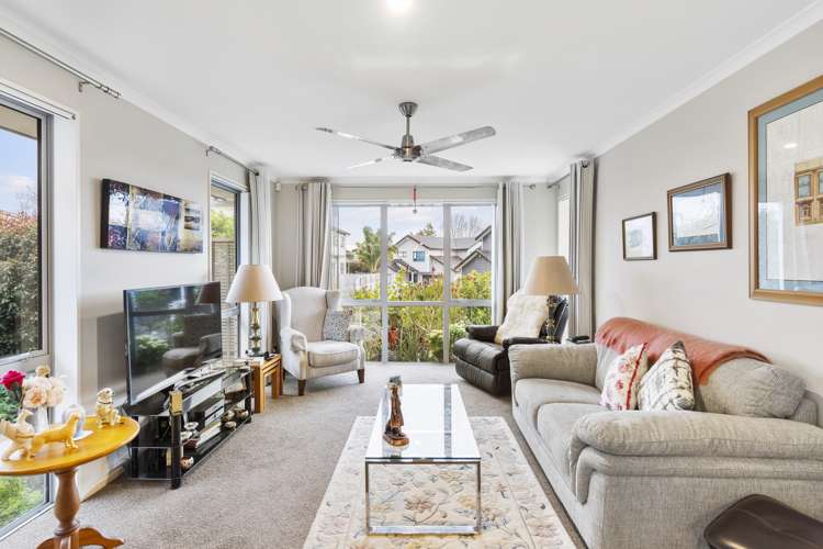 24 Atalanta Way Beachlands_21