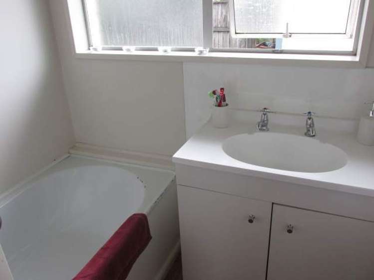 29 Plaskett Street Reefton_23