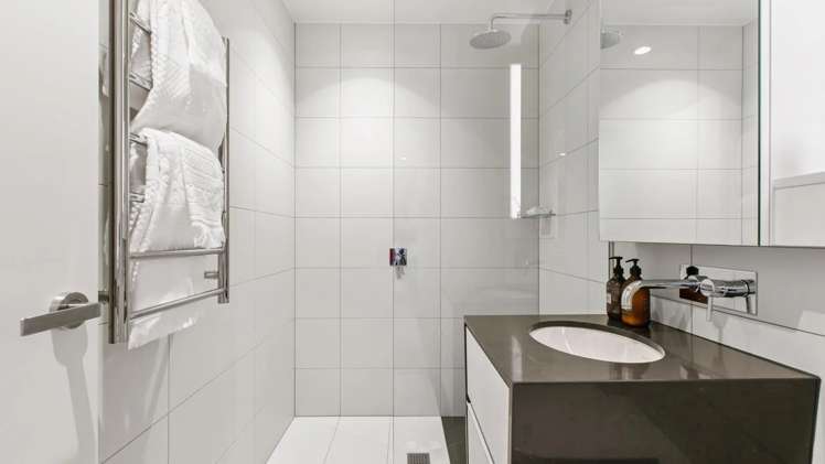805/70 Sale Street 1664_8