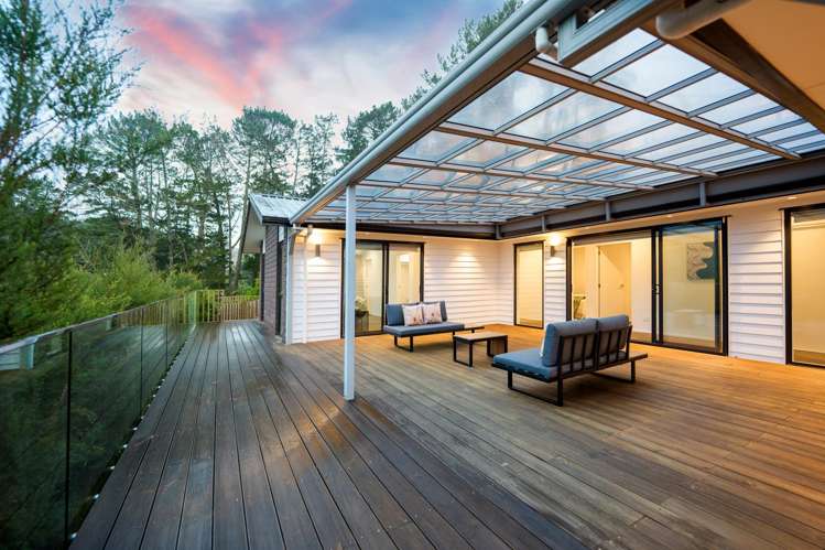 7 Kaimai Avenue Massey_10