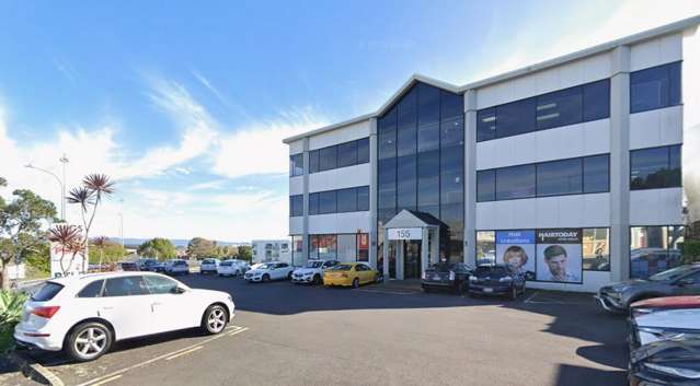 Full-Floor Office | Views & Parking