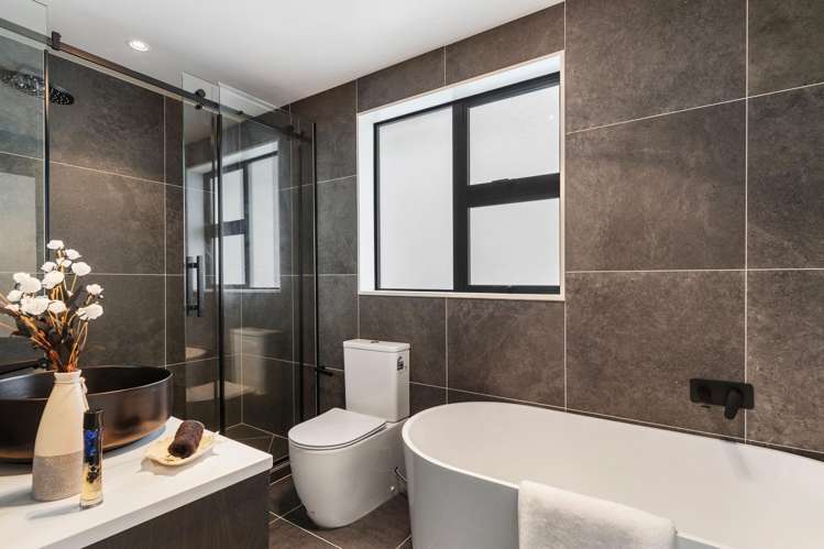 79 Michael Bosher Way Flat Bush_15