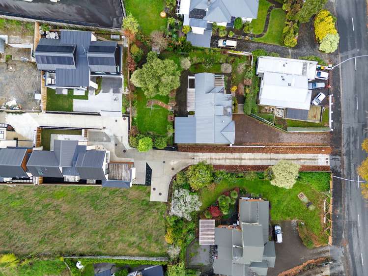 4/15 Lake Domain Drive Hamilton Lake_24