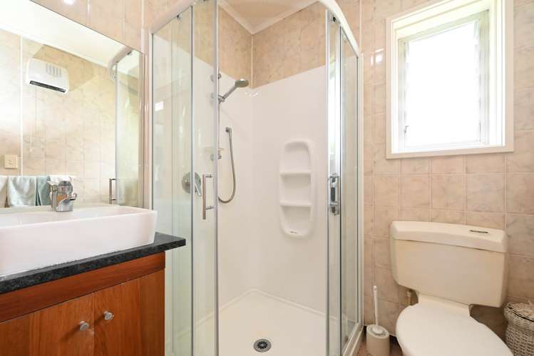 94 Burness Road Meeanee_9