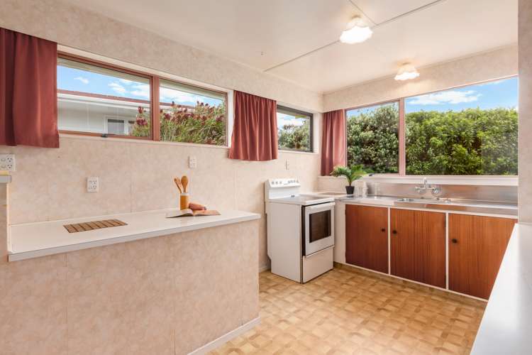 13 Zande Terrace Tawa_9