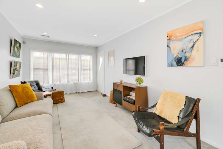 2/52 Saint Michaels Avenue Point Chevalier_5