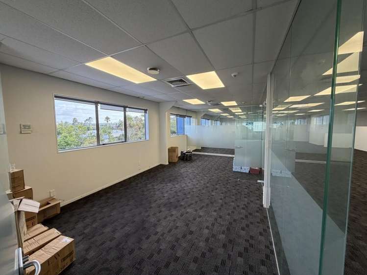 7 Portage Road New Lynn_10