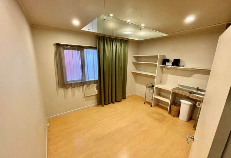 Unit 2/739 Whangaparaoa Road Stanmore Bay_4