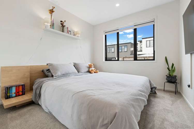 18 Routhmore Street Flat Bush_6