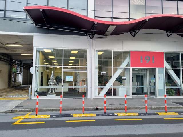 Office/Retail Space with Parking on Thorndon Quay