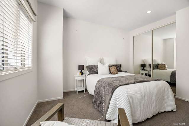 58/21 Hunters Park Drive Three Kings_4