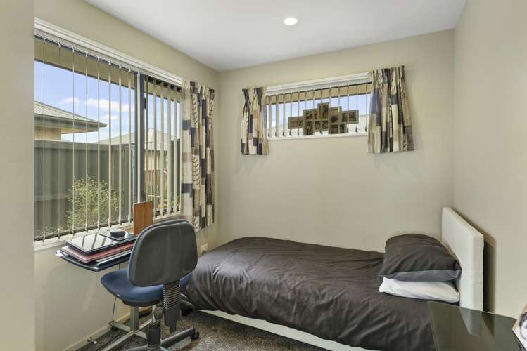 7 Cris Lodge Courts Hornby_9