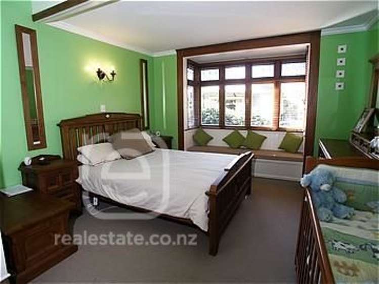 100 Gray Avenue Mangere East_12