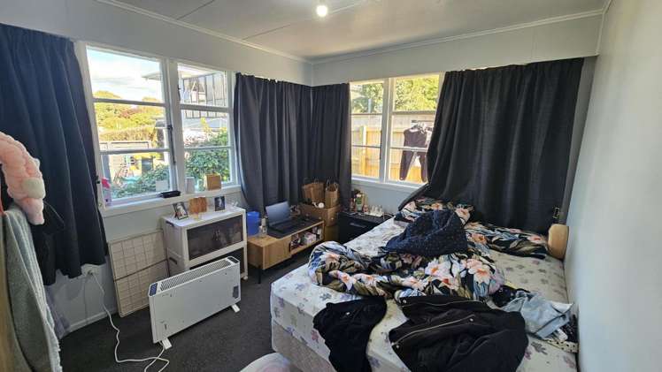 77 Mould Street Waitara_4