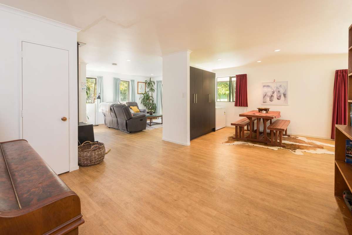 63 Gibsons Road_2