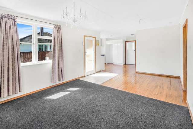 14 Yeats Crescent Fairfield_4