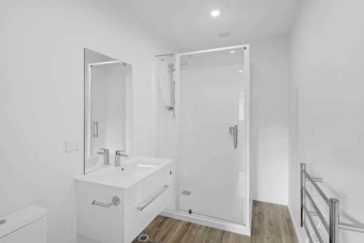 2/18 Inglis Street Phillipstown_5