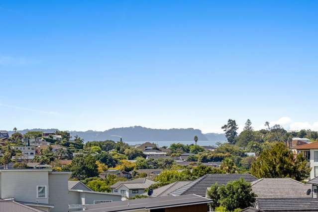 1/126 Whangaparaoa Road Red Beach_3