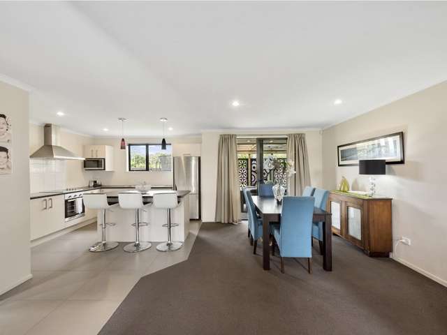 212 Saint James Drive Huntington_4