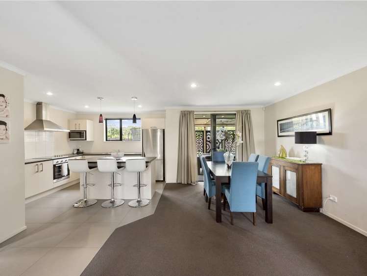 212 Saint James Drive Huntington_4