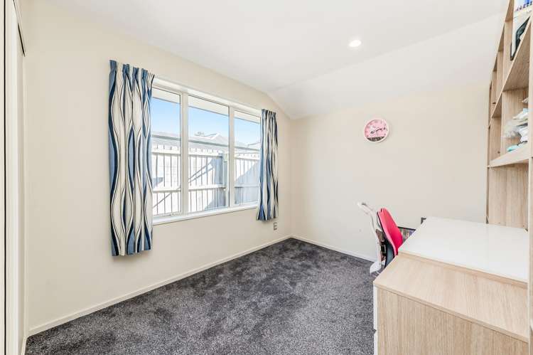 9 Hurricane Way Wigram_14