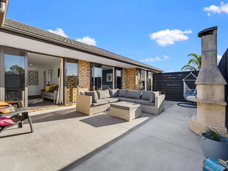 64 Arabian Drive Papamoa Beach_22