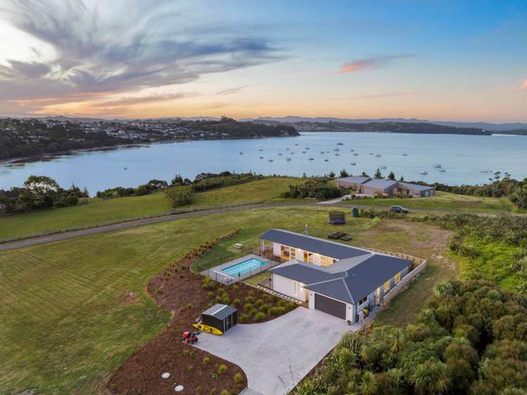 6 Kohatu Roa Way Mahurangi East_43