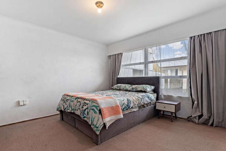 15 Jaemont Avenue Te Atatu South_20