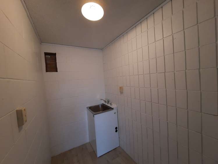 4/49 Tui Road 10695_7