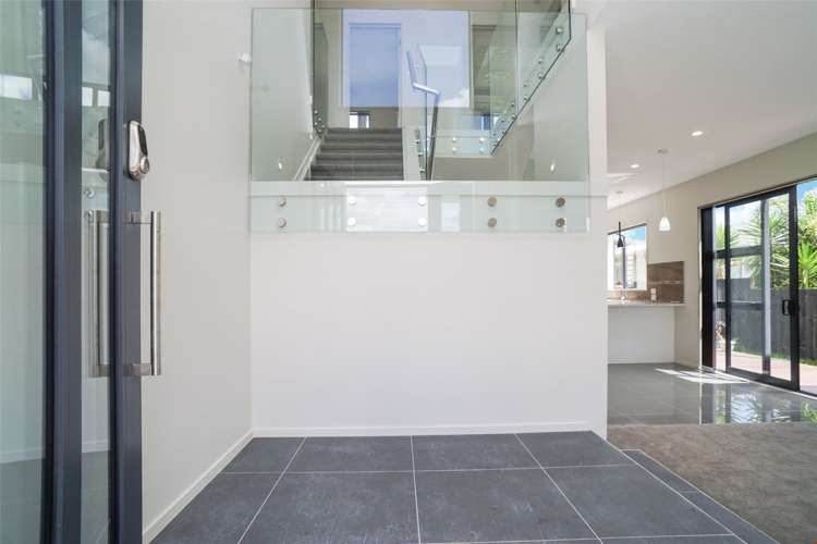 20a Hepburn Road Glendene_21