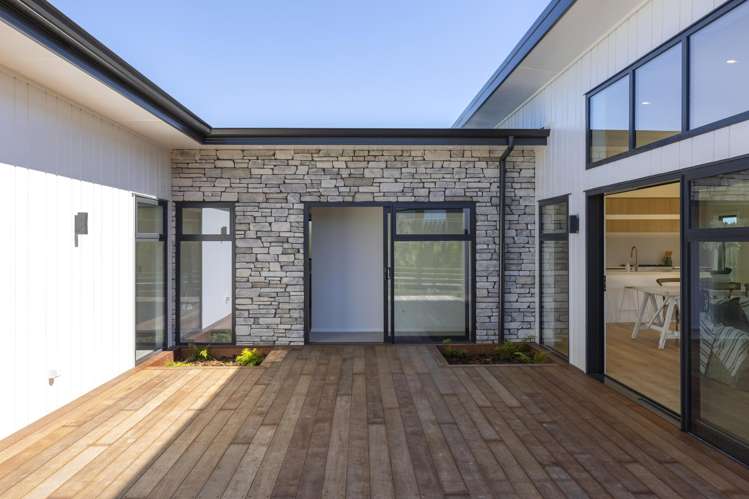 15 Makomako Crescent Wharewaka_35