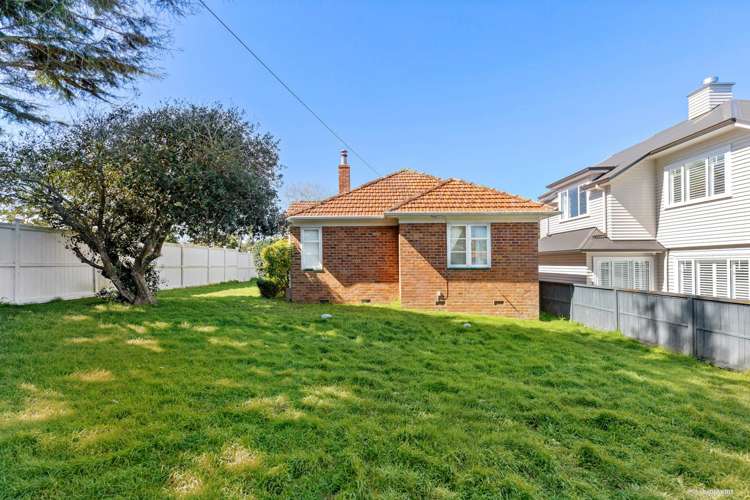 46 Fernleigh Avenue Epsom_15